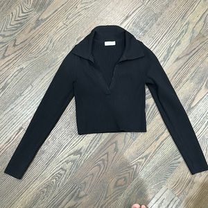 Aritzia sculpt knit long sleeve Cropped Babaton Top